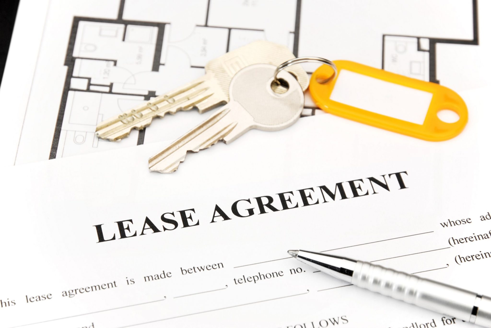 5 things you should know before signing a lease